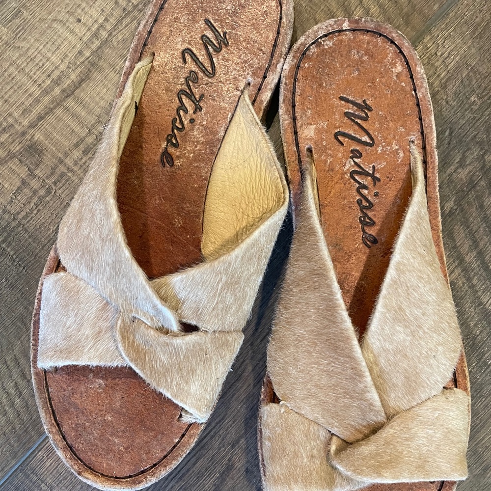 Matisse Tan Haircalf Knot Slide Sandals